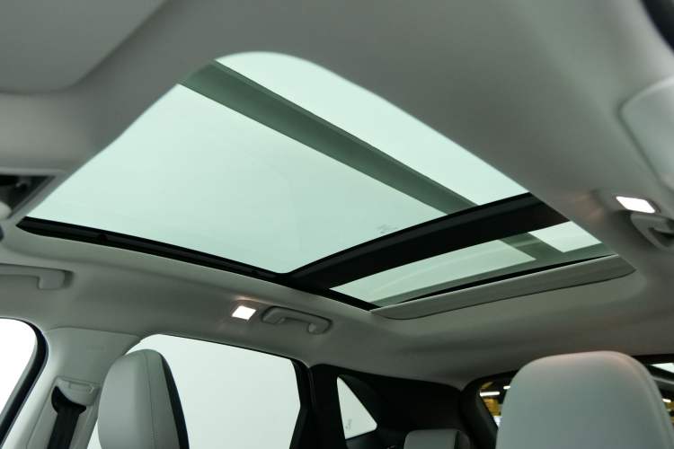 Used Ford Escape 2020 EcoBoost 245 Two-Wheel Drive Smart & Enjoyment Model
