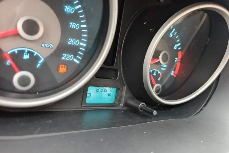 Used Buick Excelle 2013 1.5L Automatic Classic Model
