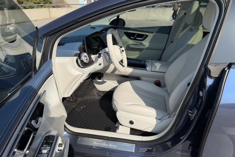 Used Mercedes-Benz EQE 2022 350 First Edition Special Version