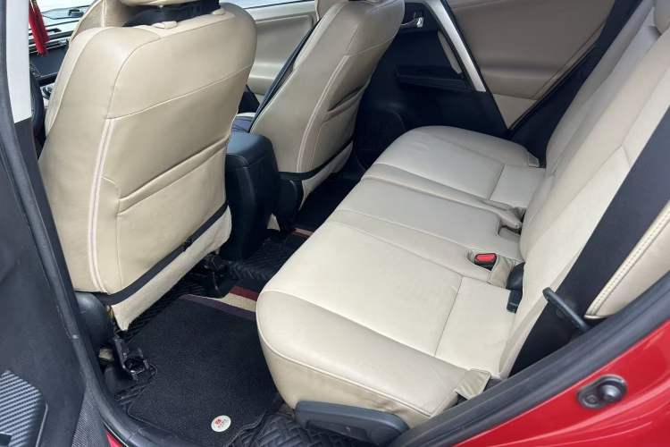 Used Toyota RAV4 2013 2.0L CVT Four-Wheel Drive New Edition
