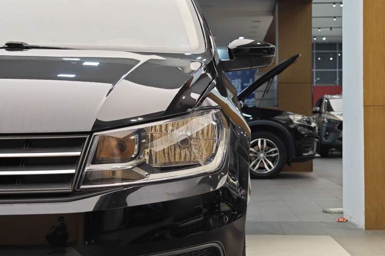 Used Volkswagen Santana 2016 1.6L Automatic Fashion Edition
