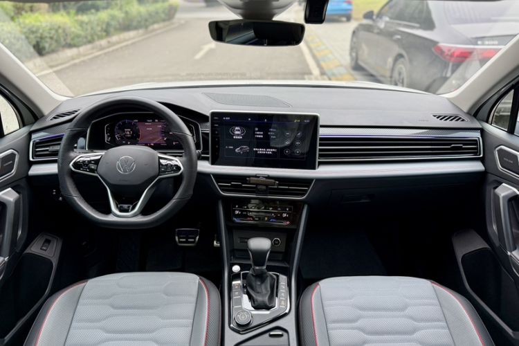 Used Volkswagen Tiguan L 2022 380TSI Automatic All-Wheel Drive R-Line Flagship 7-Seater
