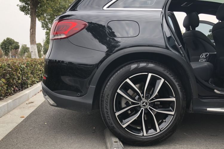 Used Mercedes-Benz GLC 2021 GLC 300 L 4MATIC Dynamic Model