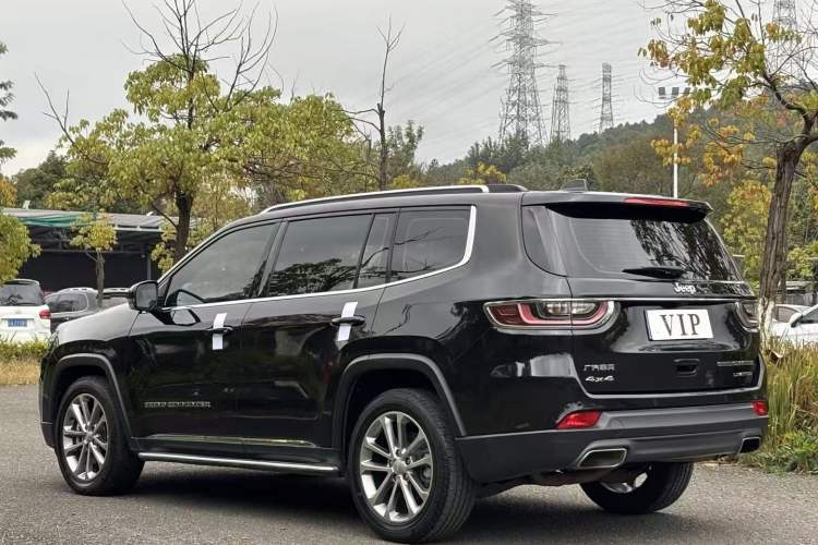 Used  Grand Commander 2018 2.0T Four-Wheel Drive Prestige Edition China V
