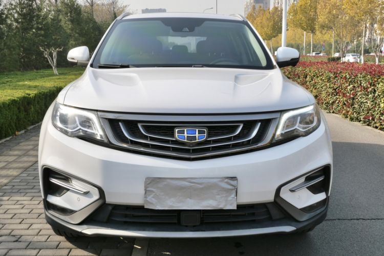 Used Geely Auto Emgrand X7 Sport 2018 1.8TD Automatic Two-Wheel Drive ZhiZun Model with 4G Connectivity
