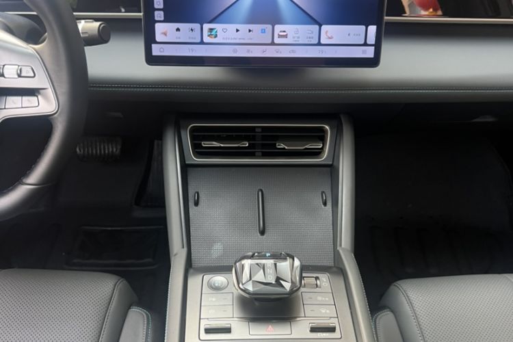 Used BYD Qin L 2025 DM-i Smart Drive 120KM Leading Model