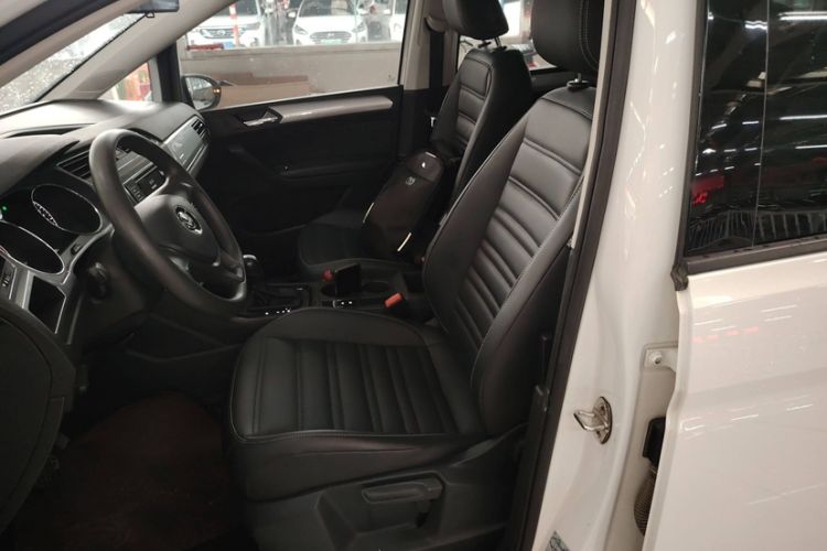 Used Volkswagen Touran 2018 Volkswagen Touran L 280TSI DSG Style Edition 7 Seats China VI Standard
