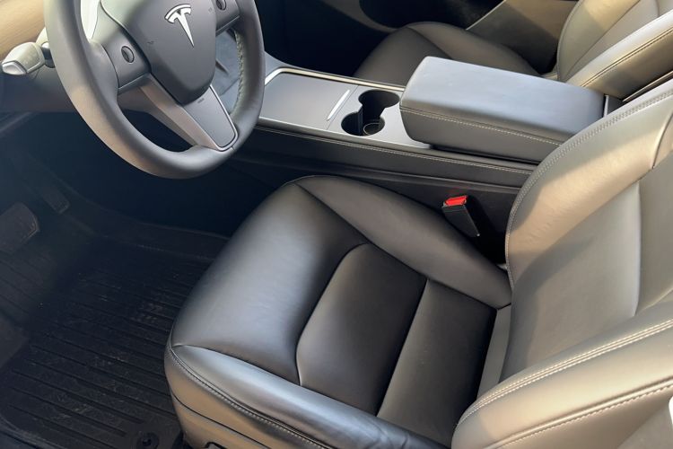 Used Tesla Model Y 2021 Standard Range Rear-Wheel Drive Version