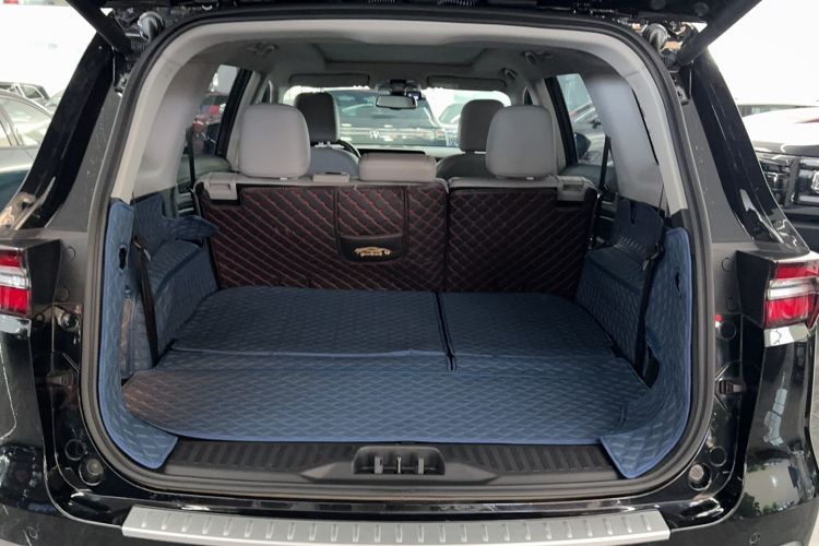 Used Ford Equator 2023 EcoBoost 225 Platinum Edition 7-Seater (2/3/2)
