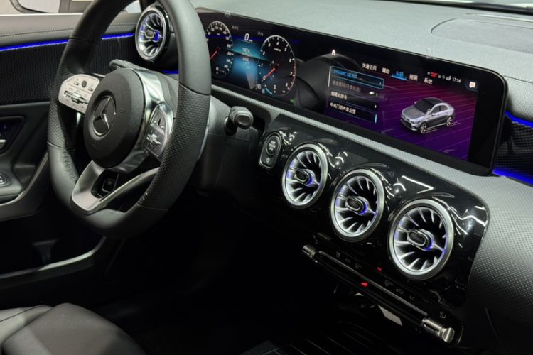 Used Mercedes-Benz A-Class 2022 Restyled A 200 L Sport Sedan Fashion Version
