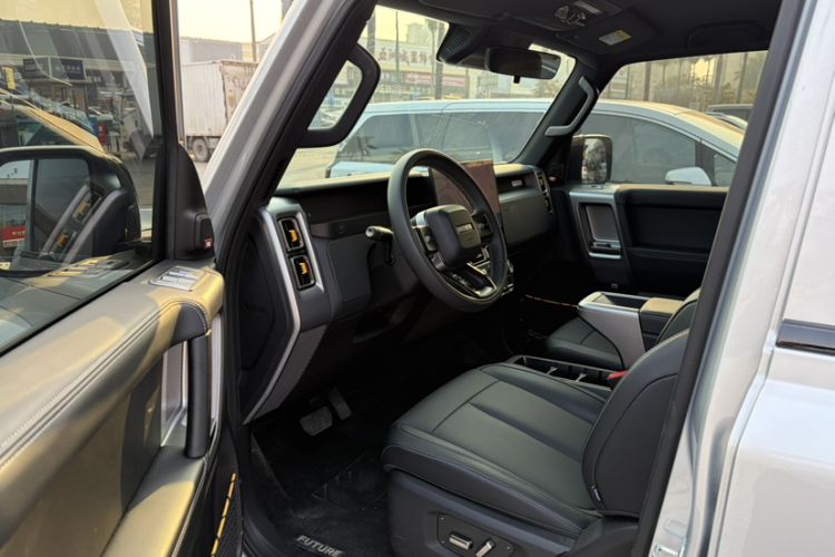 Used  V23 2025 401 Two-Wheel Drive Intelligent Driving Version