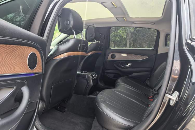 Used Mercedes-Benz E-Class 2018 E 300 L Stylish Model
