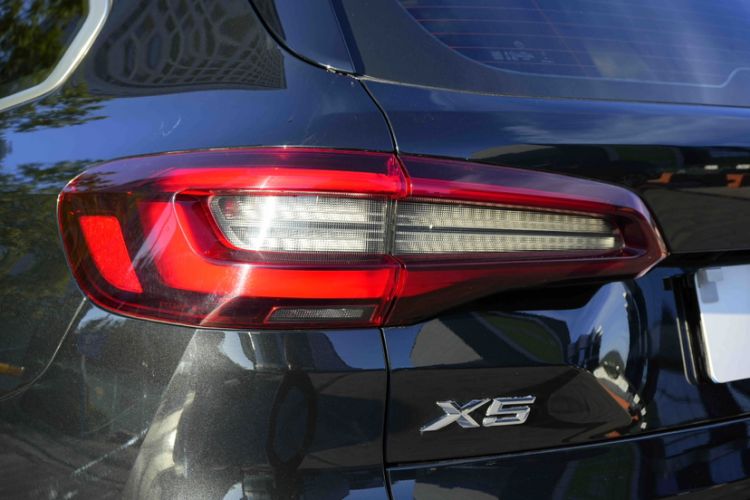 Used BMW X5 2022 Restyled xDrive 30Li Luxury Version M Sport Package
