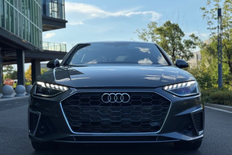 Used Audi A4L 2023 40 TFSI Fashion Dynamic Model
