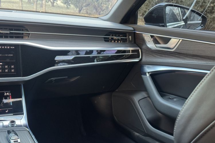 Used Audi A6L 2024 45 TFSI quattro Prestige Dynamic Edition
