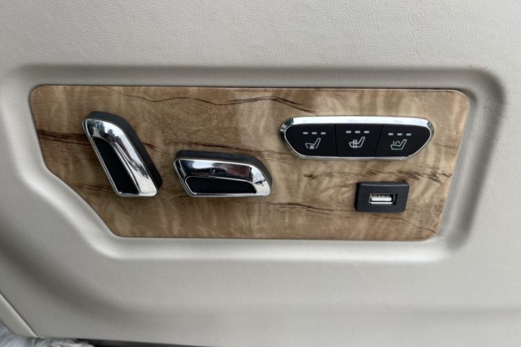 Used Buick GL8 2018 ES 28T Comfort Model China VI Standard
