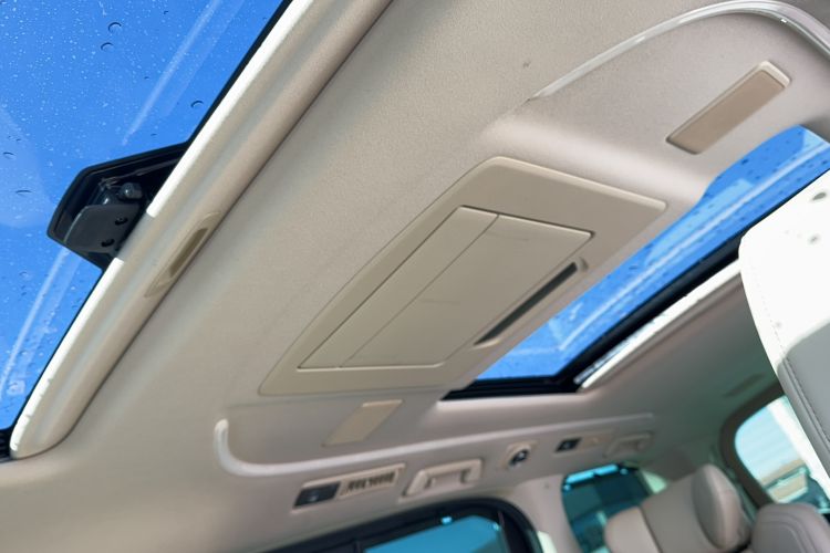 Used Toyota Alphard 2019 Dual-Engine 2.5L Prestige Edition
