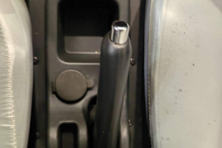 Used  01 2023 Light Edition 1.5kW Charging Single-Row Closed-Body 2-Seater Cargo Van
