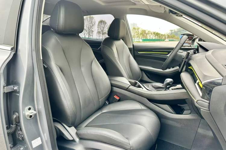 Used Roewe i5 2021 Revised Version 1.5L CVT Diamond Edition
