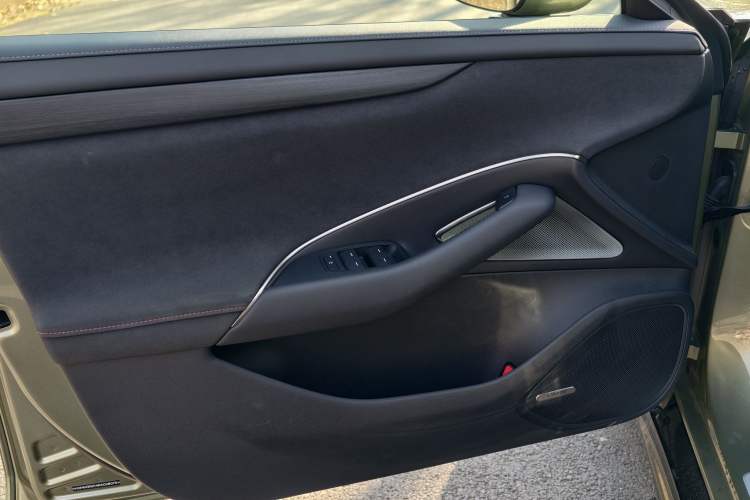 Used  SU7 2024 Rear-Drive Long-Range Intelligent Driving Version