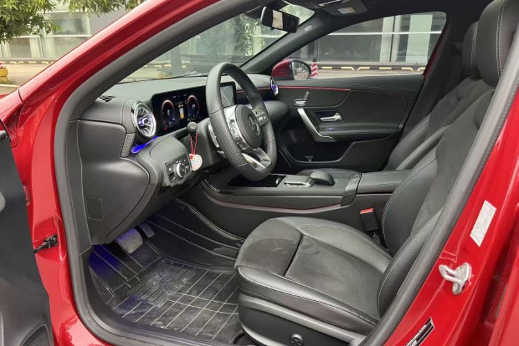 Used Mercedes-Benz A-Class 2020 Restyled A 200 L Sport Sedan Fashion Version
