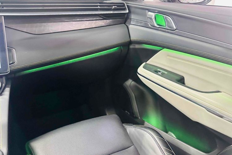 Used Lynk & Co 05 2022 2.0T Two-Wheel Drive Shine Halo
