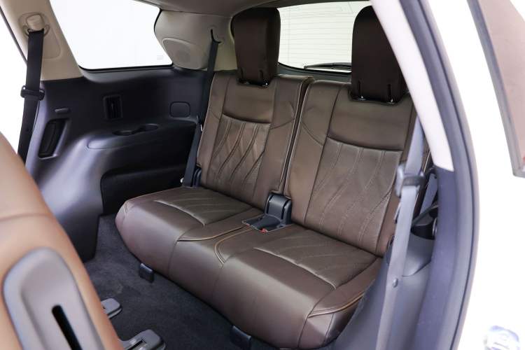 Used Infiniti QX60 2014 2.5 S/C Hybrid All-Wheel-Drive Versatile Edition