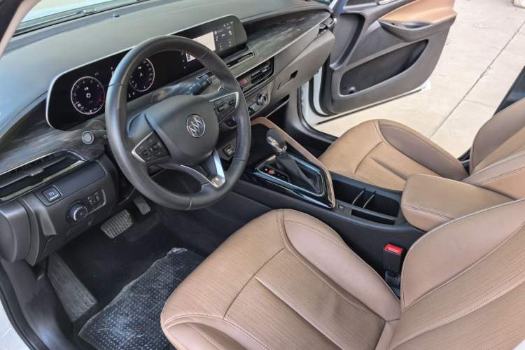 Used Buick GL6 2021 323T Mild Hybrid Connect Luxury Model
