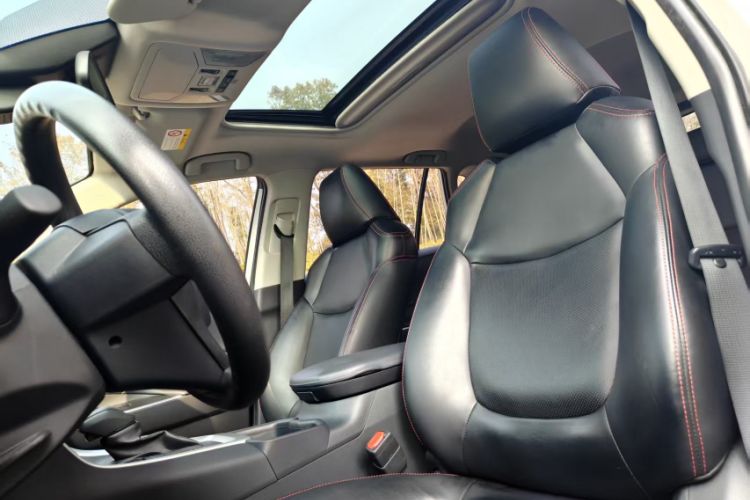 Used Toyota RAV4 2020 Dual-Engine 2.5L E-CVT Two-Wheel Drive Elite Edition
