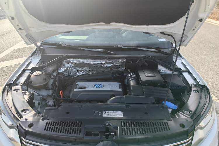 Used Volkswagen Tiguan 2013 2.0 TSI Automatic All-Wheel-Drive Flagship Edition