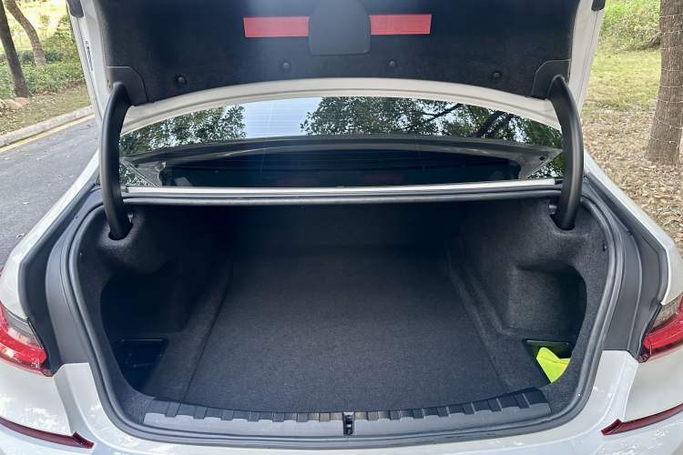 Used BMW 3 Series 2022 325Li M Sport Package