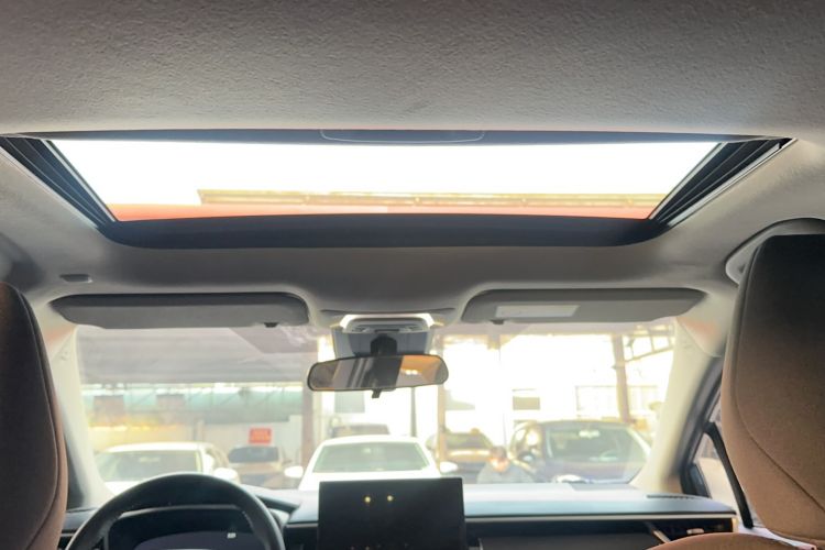 Used Toyota Levin 2023 Smart Electric Hybrid Dual-Engine 1.8L Luxury Edition