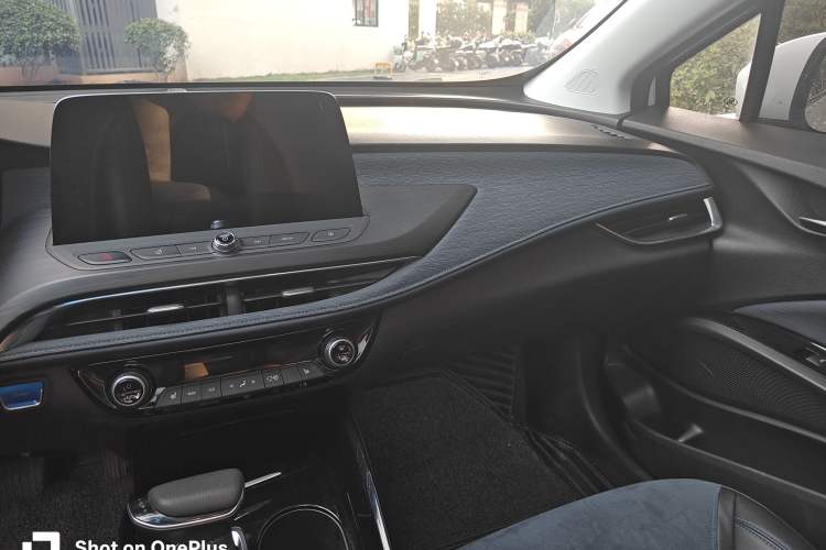 Used Buick Velite 6 2020 Plug-in Hybrid Connected Smart Edition
