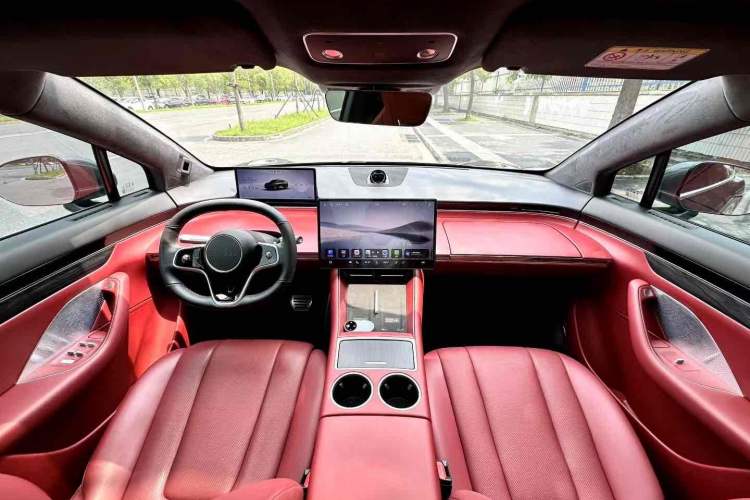 Used Hima Luxeed R7 2024 All-Electric 802 km Max