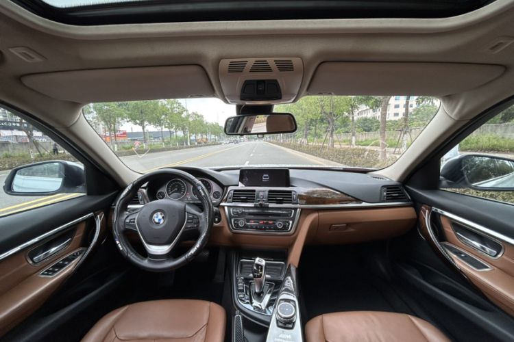 Used BMW 3 Series 2013 320Li Luxury Design Package
