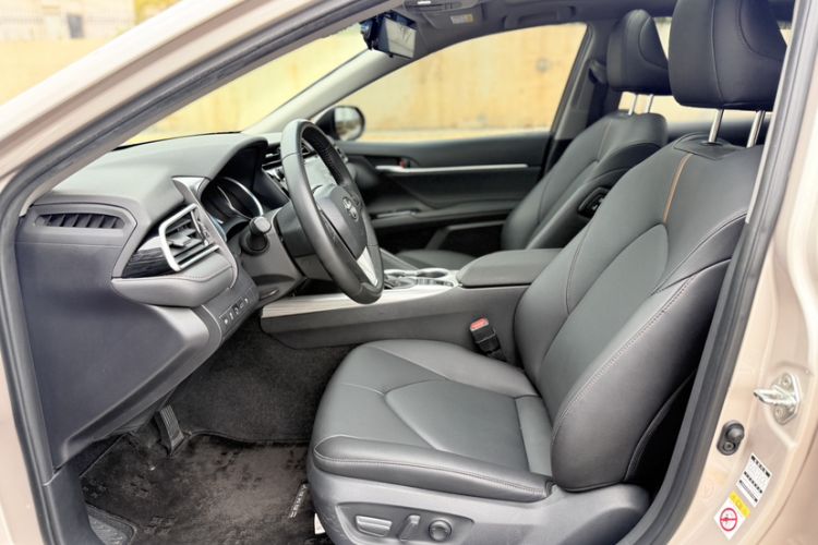 Used Toyota Camry 2018 Dual-Engine 2.5 HG Luxury Edition
