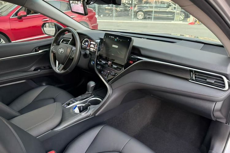 Used Toyota Camry 2021 2.5G Luxury Edition
