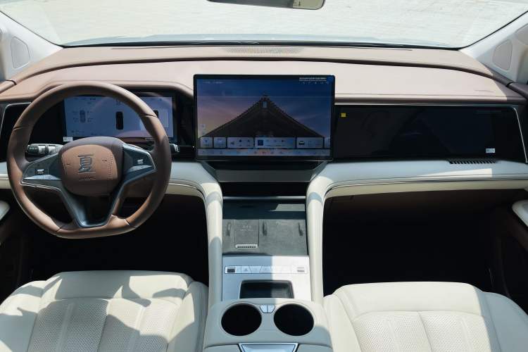 Used BYD Xia 2025 DM-i 1.5T 180km Excellence Model
