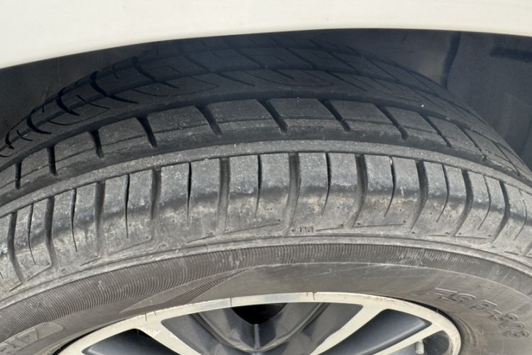 Used Geely Auto Vision X6 2018 1.4T CVT 4G Connected Flagship Edition
