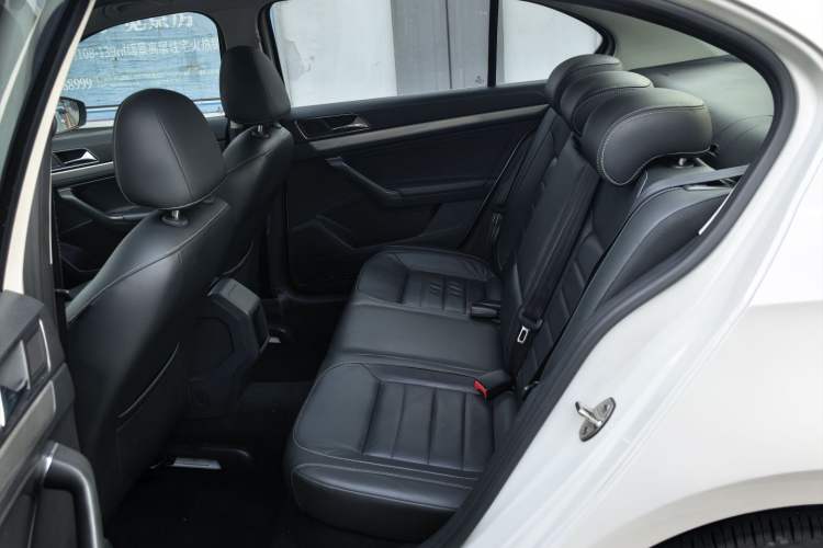 Used Volkswagen Lavida 2017 1.6L Manual Comfort Edition
