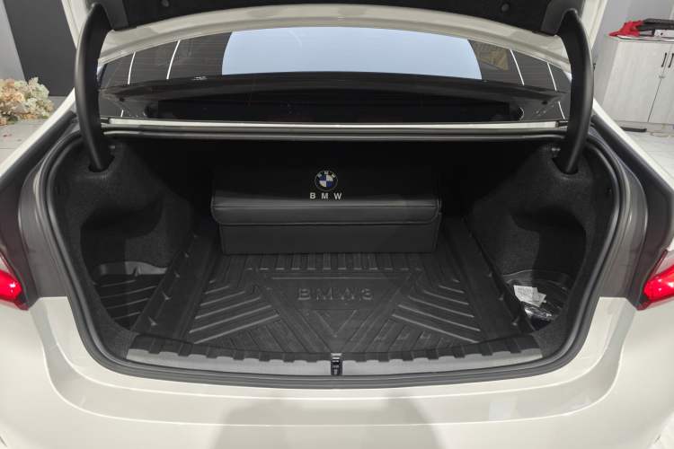 Used BMW 3 Series 2024 325Li M Sport Package