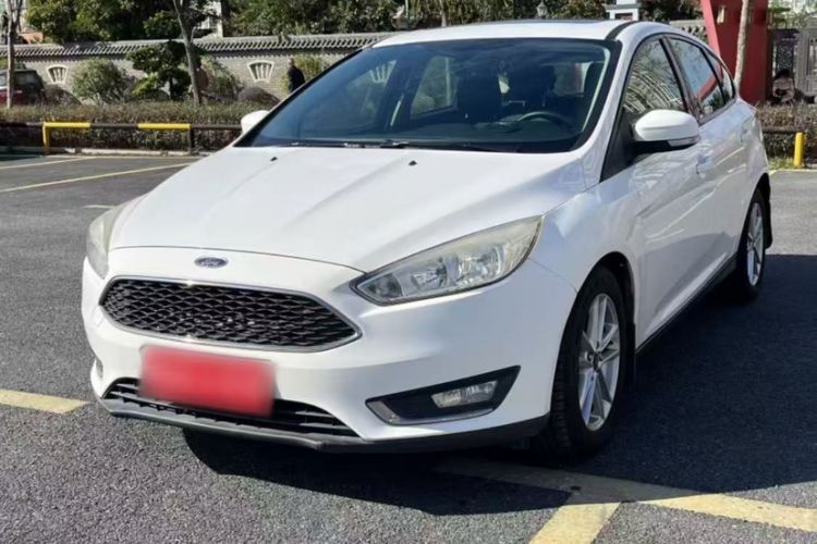 Used Ford Focus 2015 Hatchback EcoBoost 125 Automatic Supreme Style Edition
