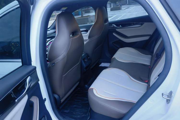 Used BYD Qin PLUS 2023 Champion Edition DM-i 120KM Excellence Model
