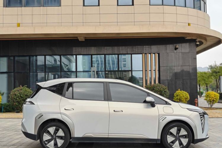 Used AION Y 2023 Younger