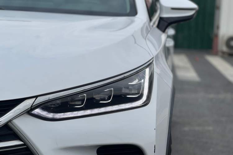 Used BYD Tang New Energy 2019 DM 2.0T All-Wheel Drive Connected Leading Model 7 Seats China VI Standard