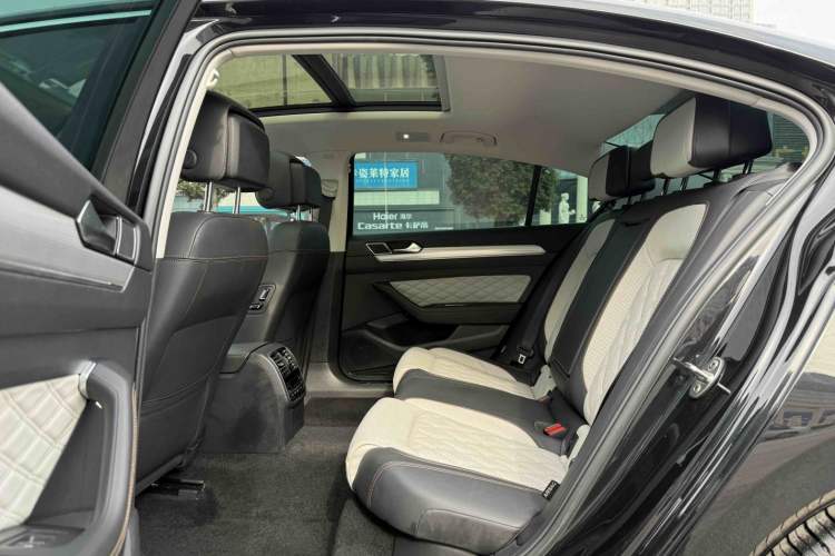 Used Volkswagen Magotan 2023 2 Million Units Limited-Edition 380TSI DSG Flagship Version