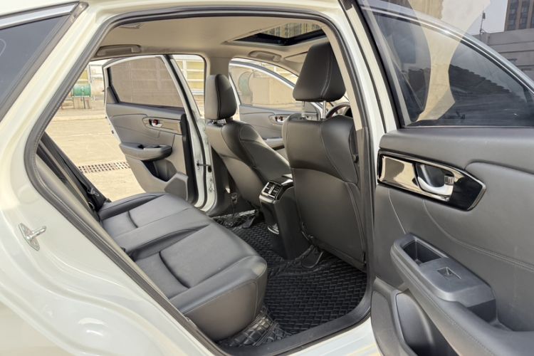 Used Honda Envix 2022 180TURBO CVT Comfort Version
