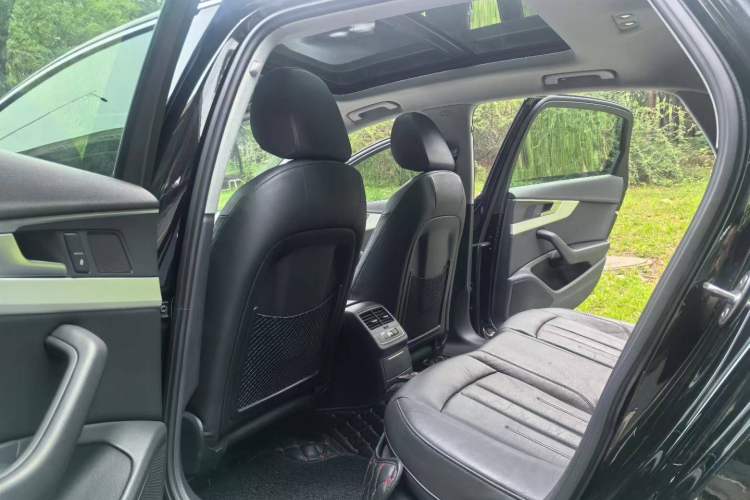 Used Audi A4L 2019 40 TFSI Fashion Edition China VI Emission Standard