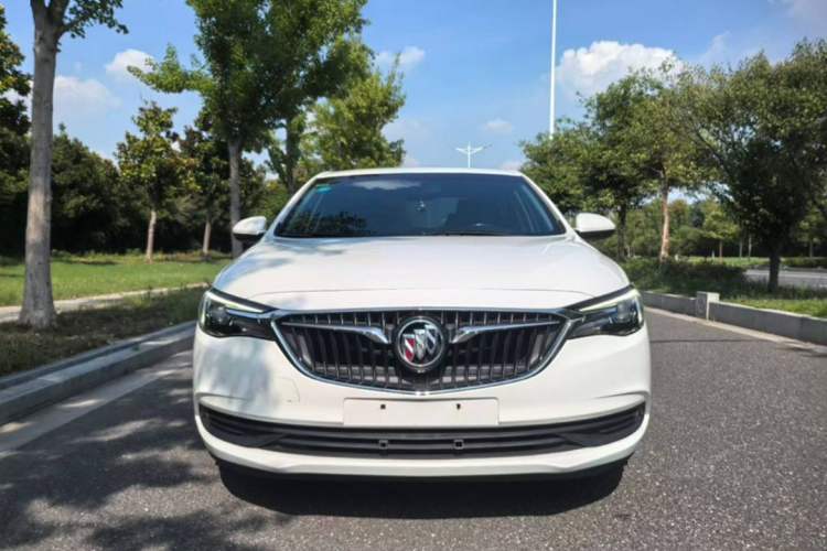 Used Buick GT 2018 18T Automatic Elite Model
