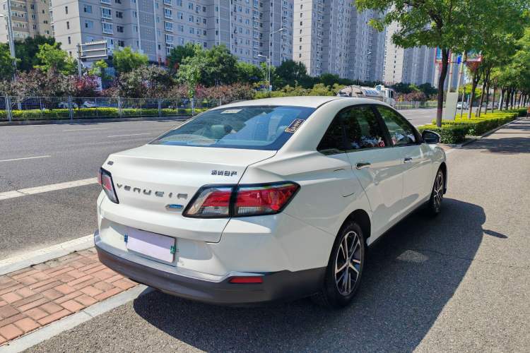 Used Venucia D60 2019 100 000 Honor 1.6L XL CVT Chenku Edition China VI Standard
